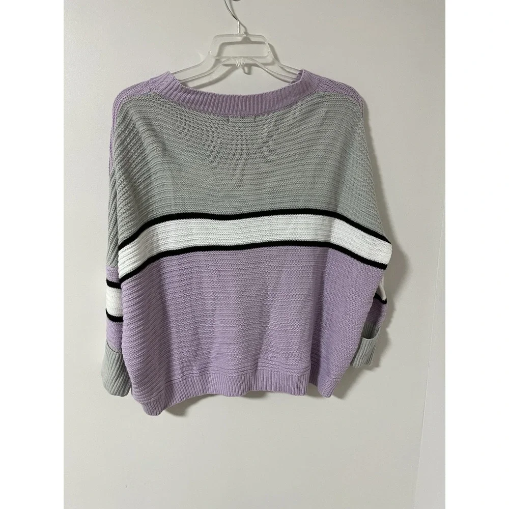 Sweater women's size S‎ SHEIN